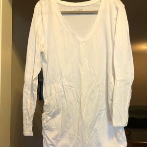 Long sleeve v neck maternity tee